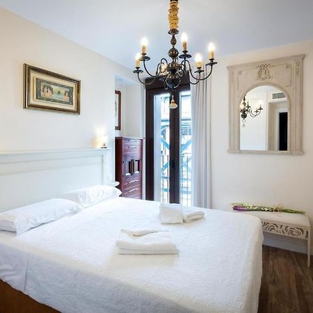Az El Balcon De Cesar Augusto Daire Zaragoza Dış mekan fotoğraf