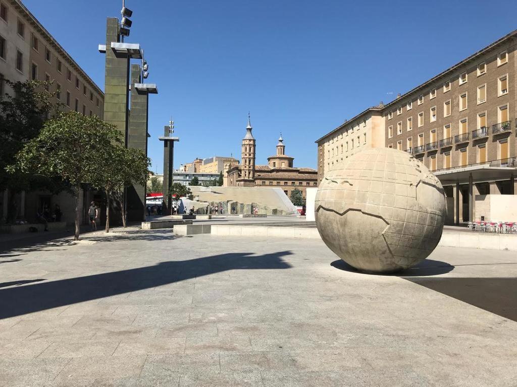 Az El Balcon De Cesar Augusto Daire Zaragoza Dış mekan fotoğraf